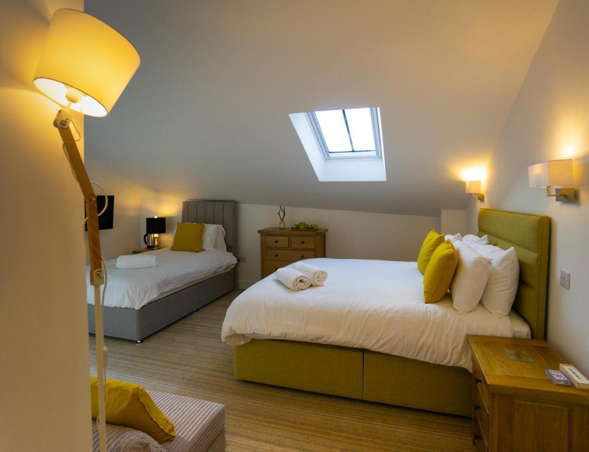 Largigi Rooms, Close To The Beach And Town Centre, Parking Available ไลม์รีจิส ภายนอก รูปภาพ